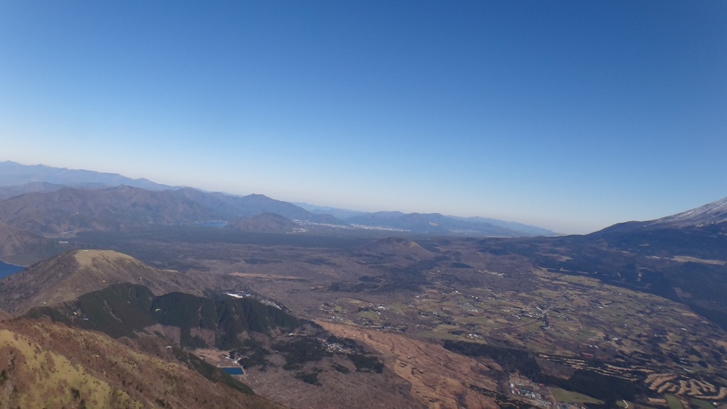 2011年12月11日　快晴朝霧フライト　毛無上空　河口湖方向