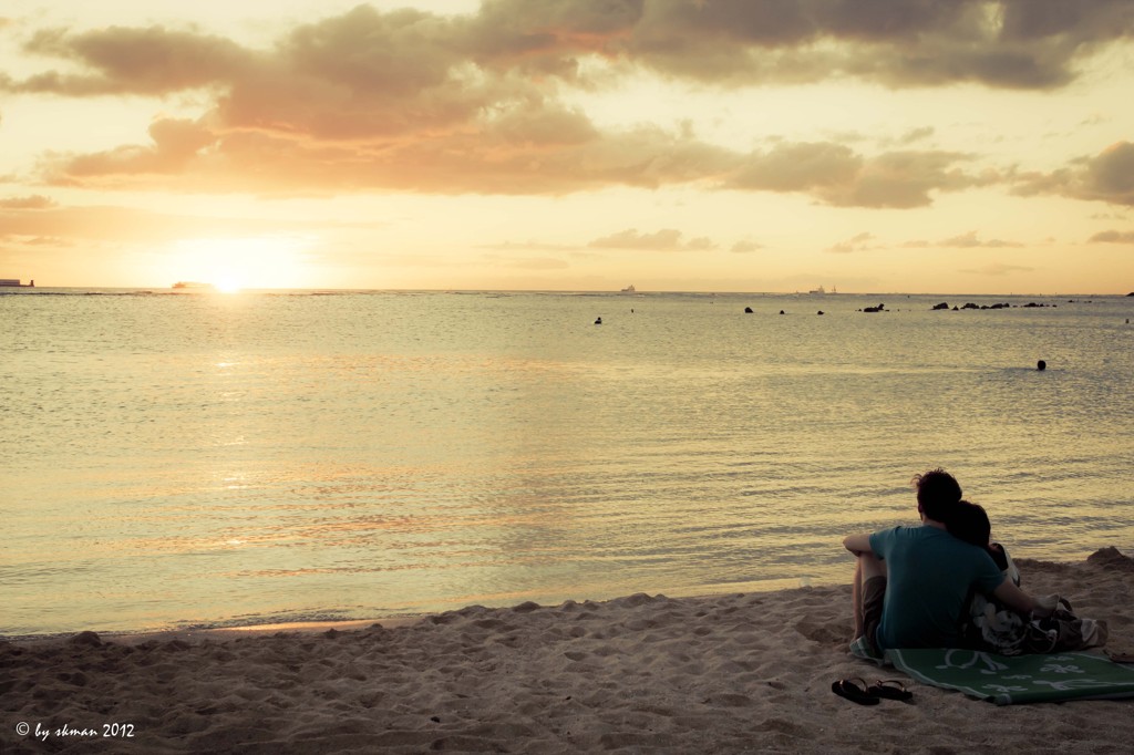 Sunset love at Ala Moana