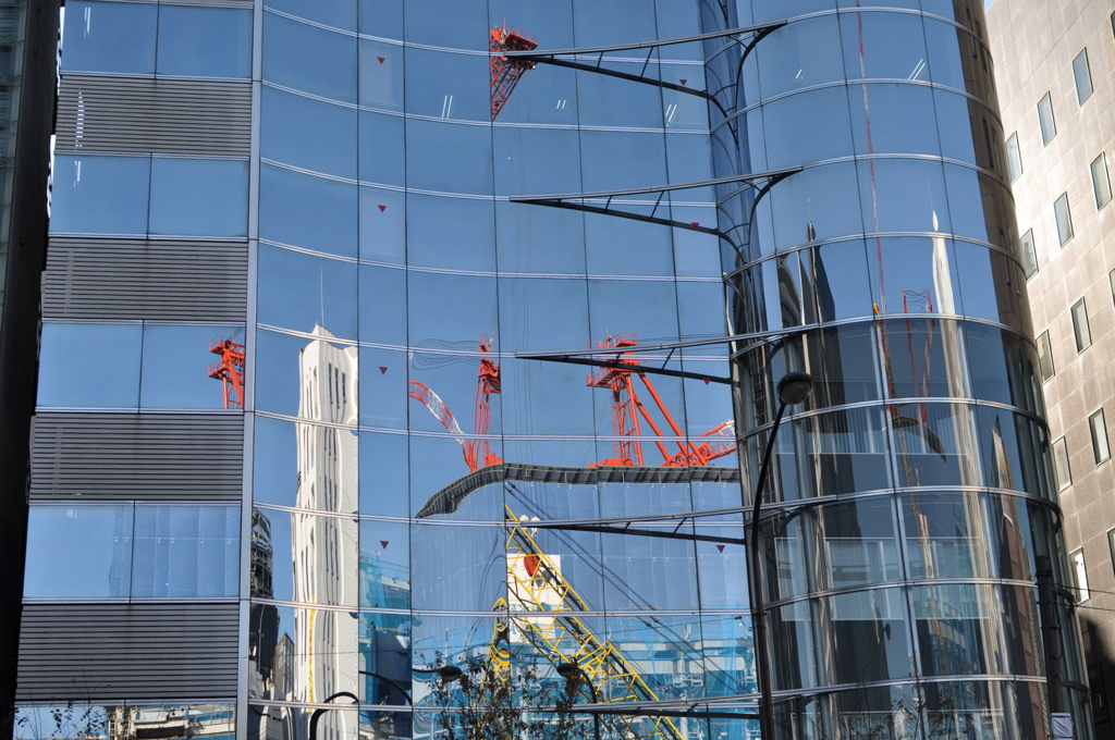 工事はﾋﾞﾙの中で