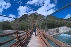 明神橋と明神岳