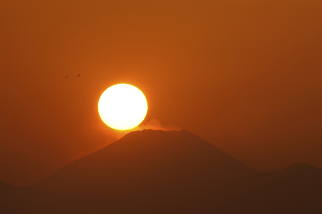 富嶽よ永遠に～朱に包まれて