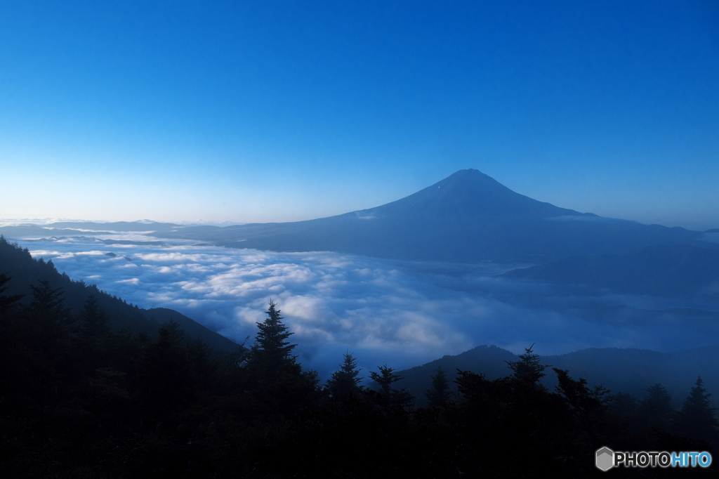 富嶽よ永遠に～明けたら雲海