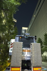 夜ぶら丸の内これから工事じゃ