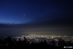 闇と夜明けのハザマ