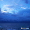 海上の厚い雲