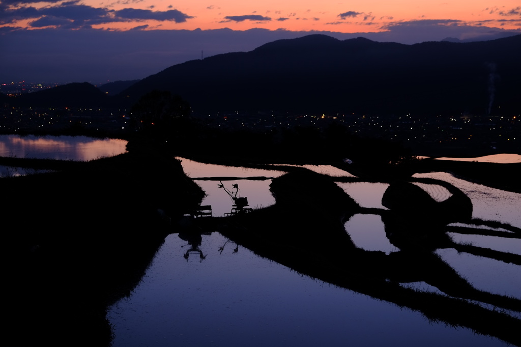 棚田の夜明け