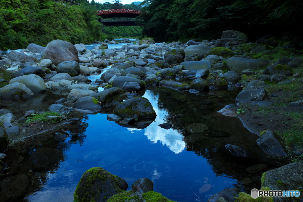 夏の神橋