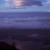 湖に映り込んだ吊るし雲