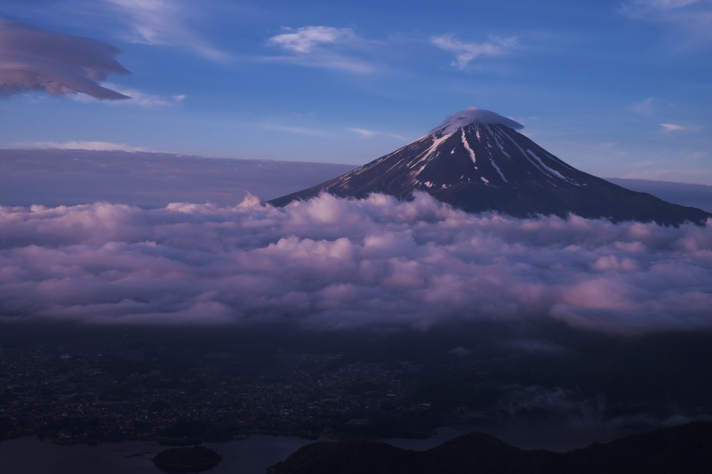 富嶽よ永遠に～輝く雲海