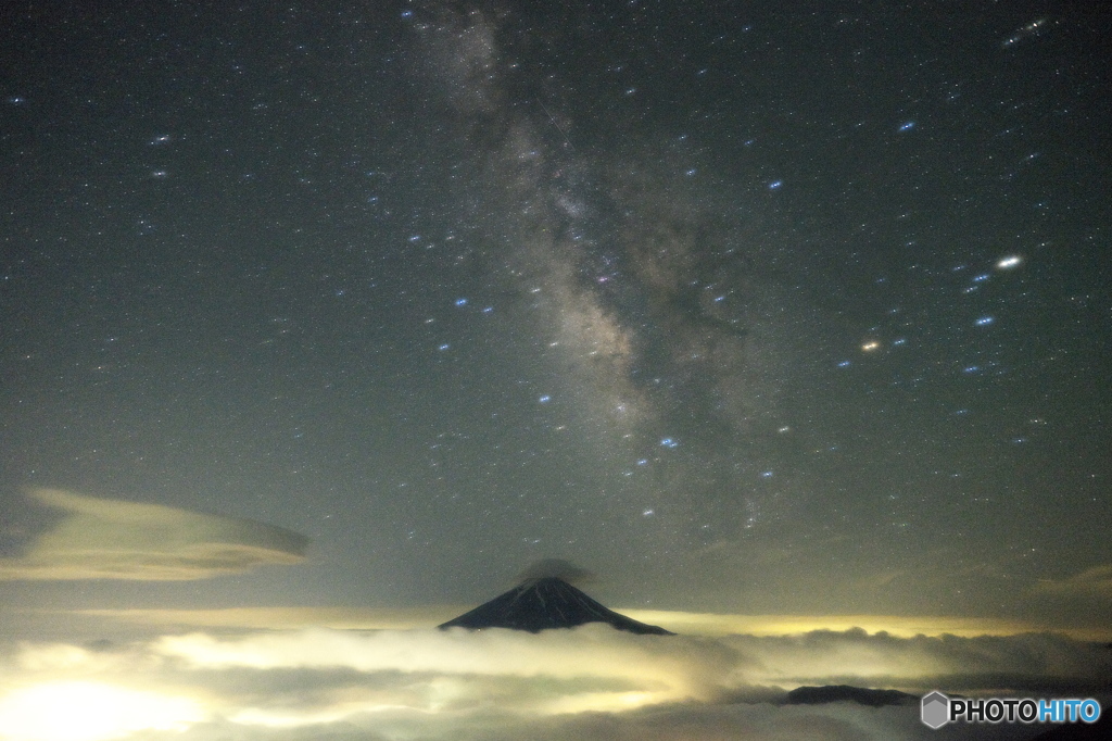 富嶽よ永遠に～夜の皐月晴れ