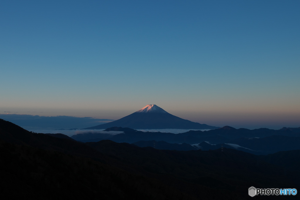 富嶽よ永遠に～２０００Ｍからの紅