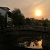 橋の上の夕日