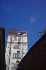 止まった夏空