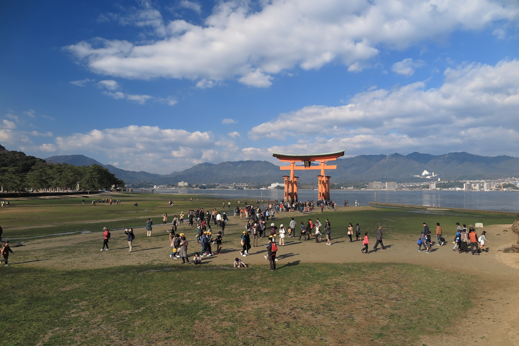「秋」の宮島行楽日和