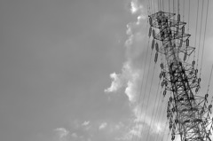 電信柱と空