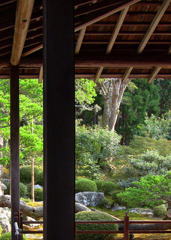 積層-55／A pillar and garden