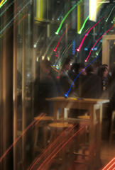 光-10／Many rays and crowds