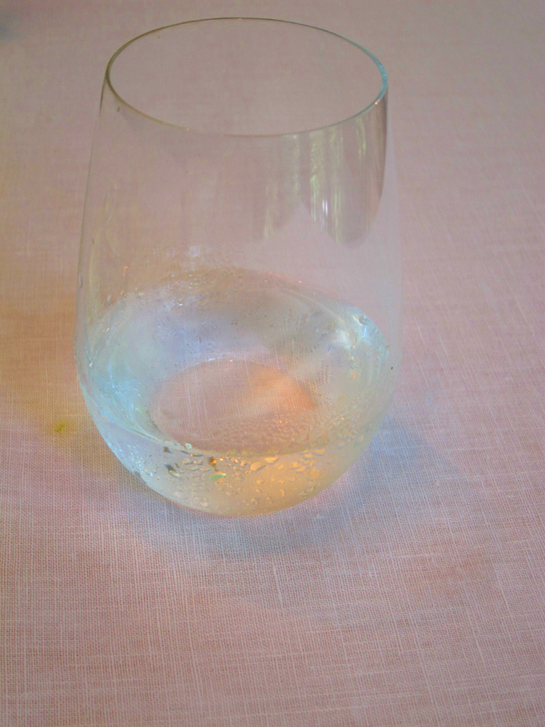 光-9／A transparent glass