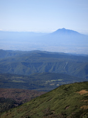 赤倉岳から望む岩木山