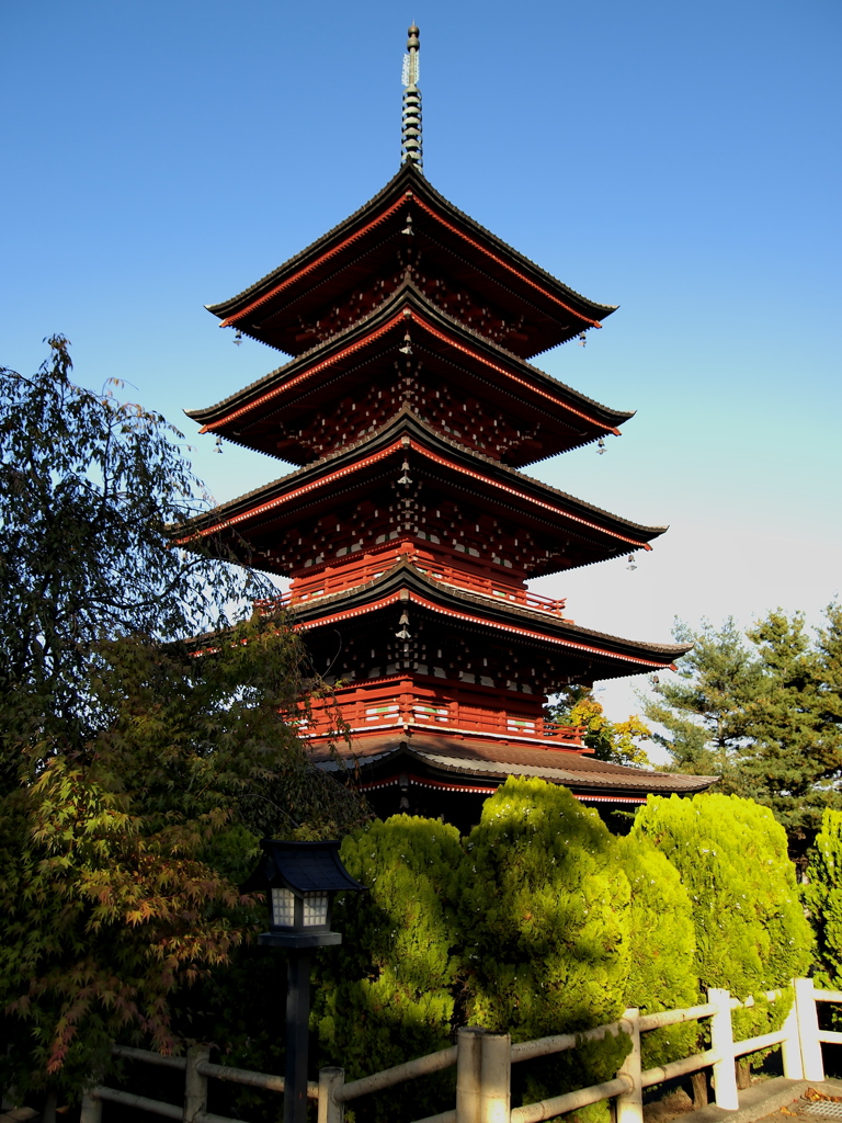 弘前にも立派な五重塔があったんですね。