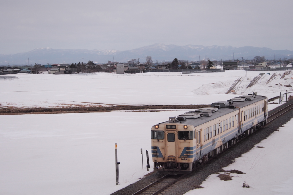 雪解け間近の五能線