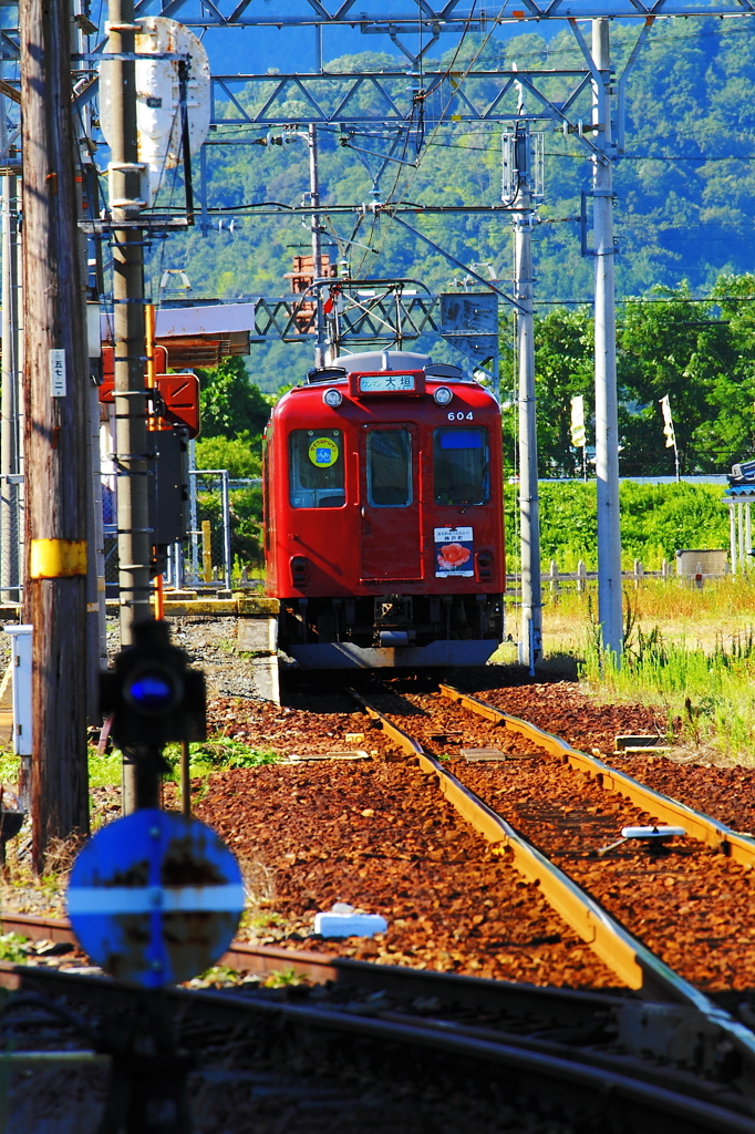 暑さに歪む線路