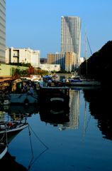 夕暮れの運河