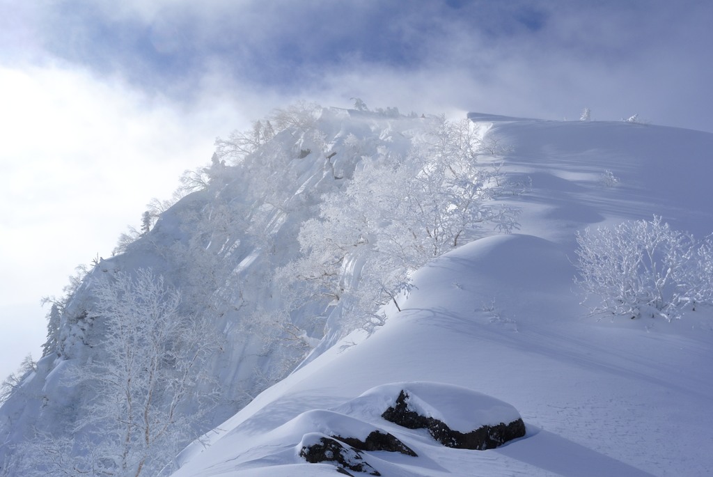 厳冬期・天狗岳へ　荒天のち好天へ