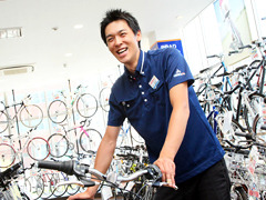 都島本店 店長　里見 健二