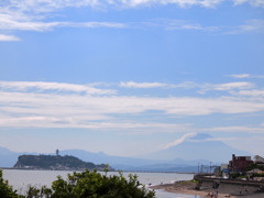江ノ島と富士山