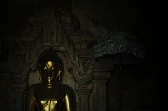 a golden buddha