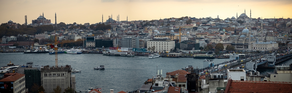 wide view at galata