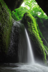 シワガラの滝