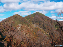 振り返る山頂