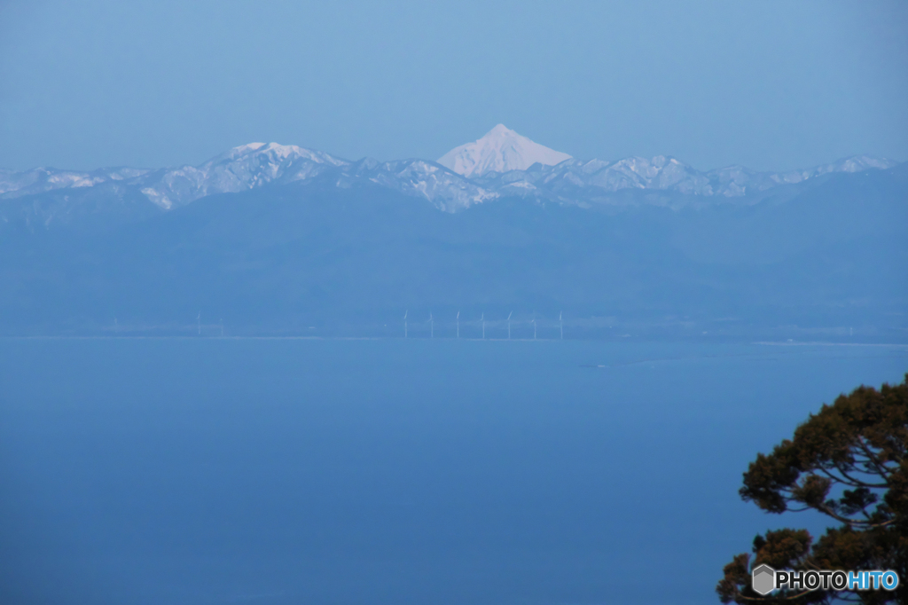 春霞の岩木山