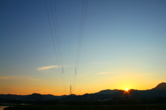 朝～太陽光発電開始！！～