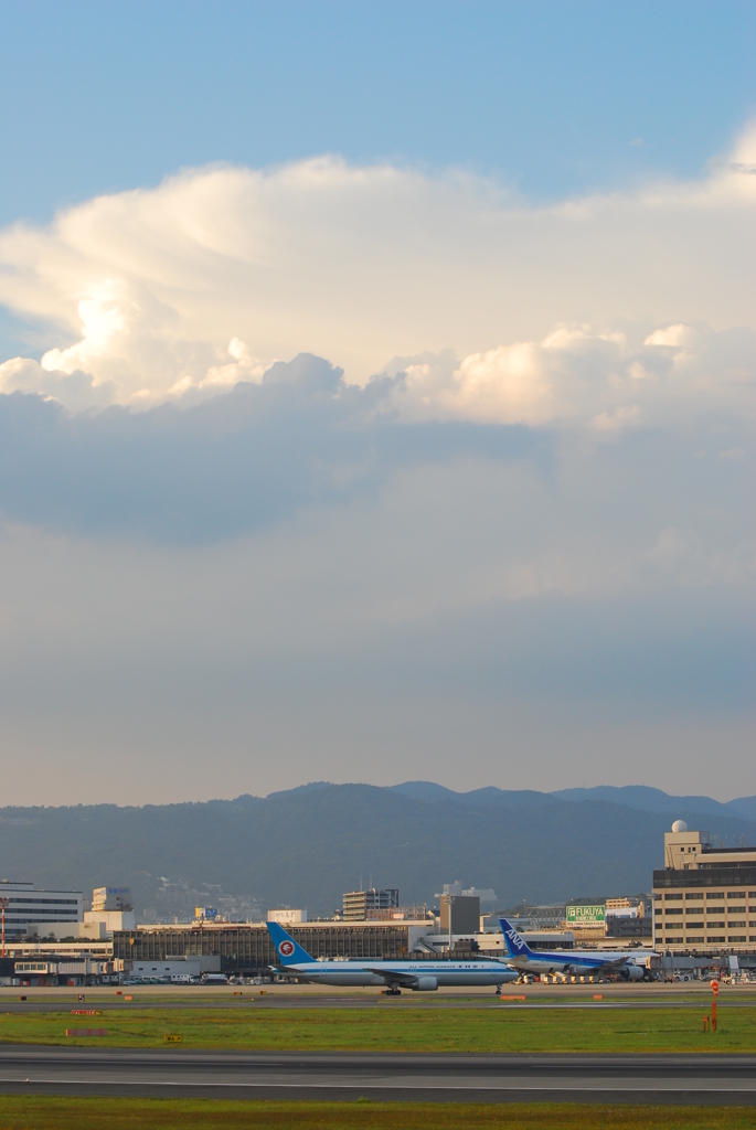 空　港