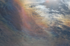 虹色に染まる雲　1