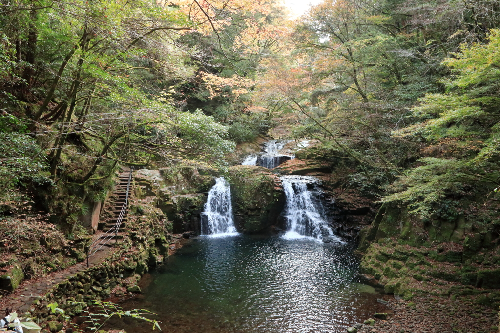 秋の赤目渓谷