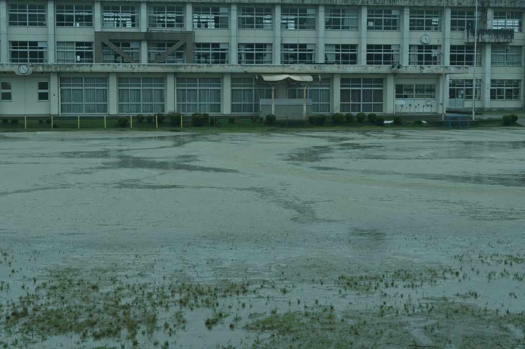 雨の午後