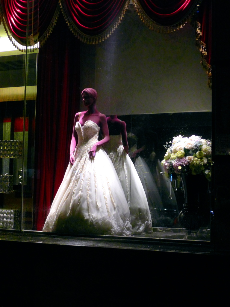 ウェディングドレス