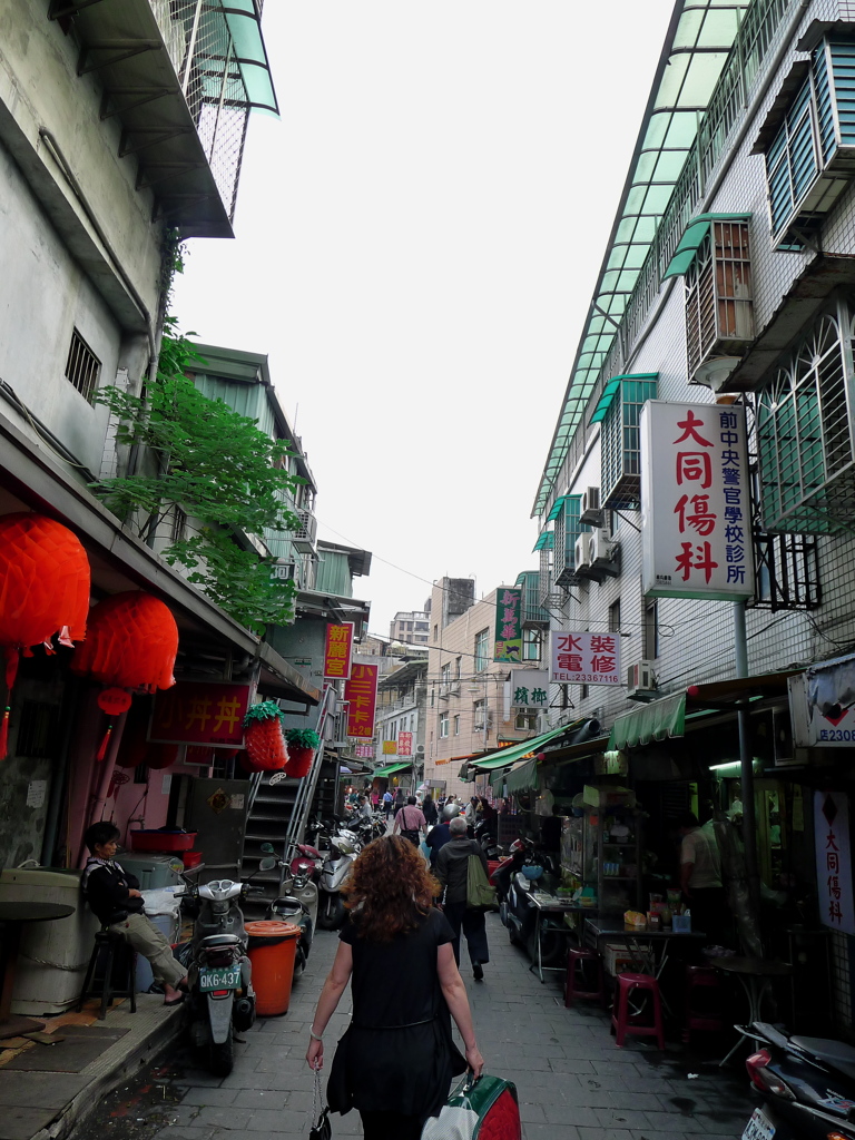 路地裏