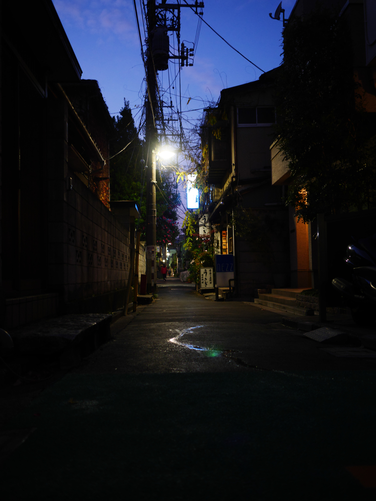 東京