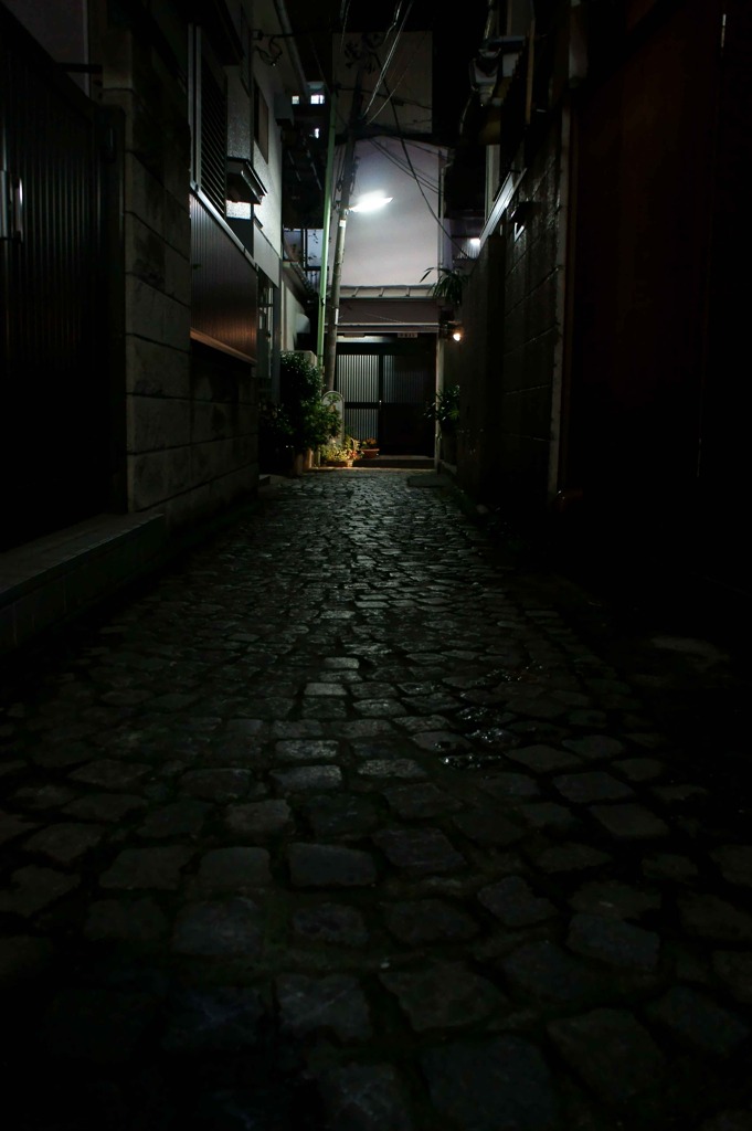 路地裏