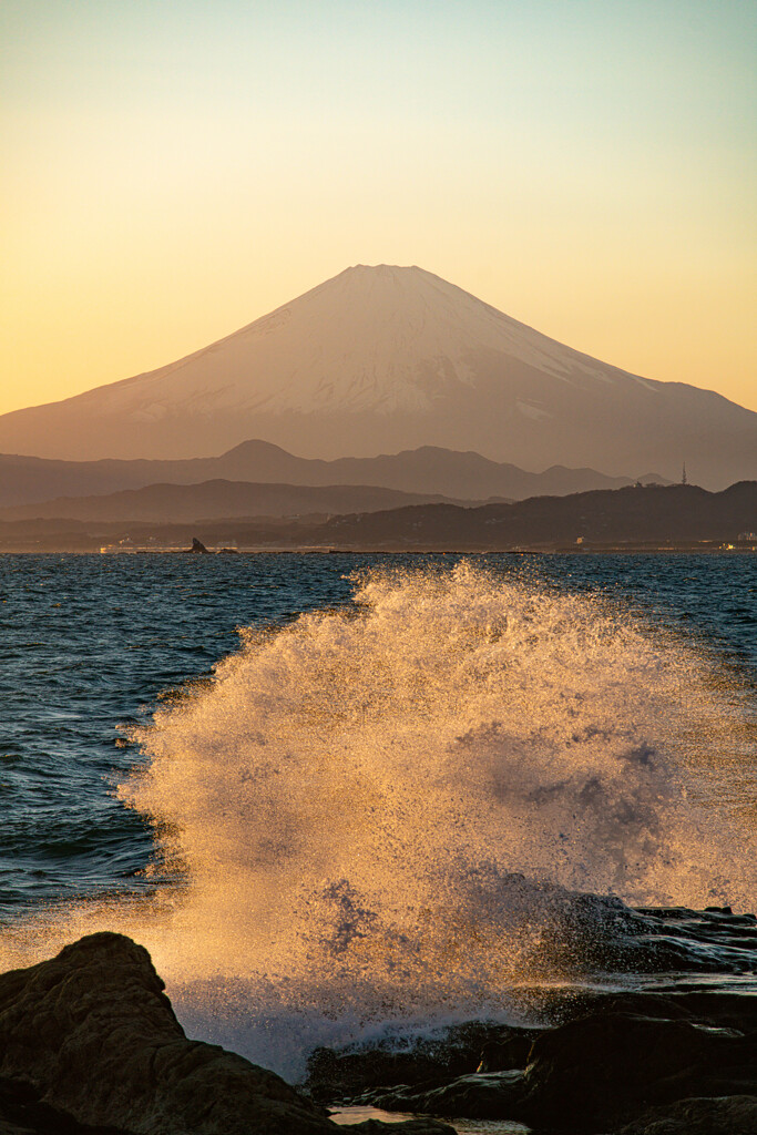 夕暮れの富士山