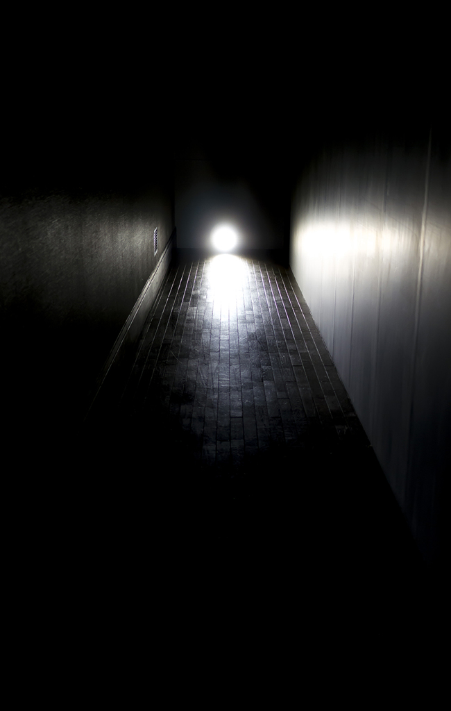 暗い通路