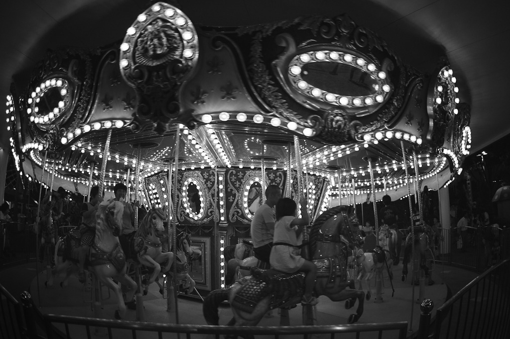 mErry go rOund