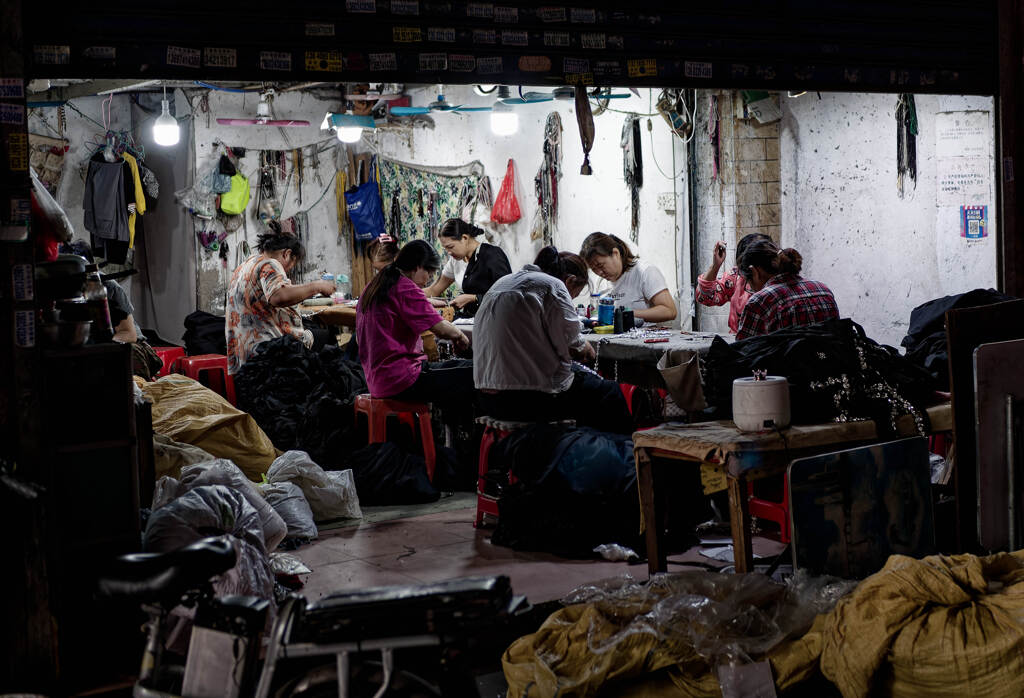 世界のアパレル工場