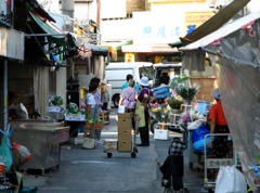 沖縄農連市場