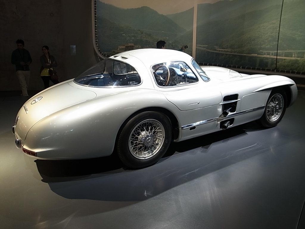 300SLR Uhlenhaut Coupe